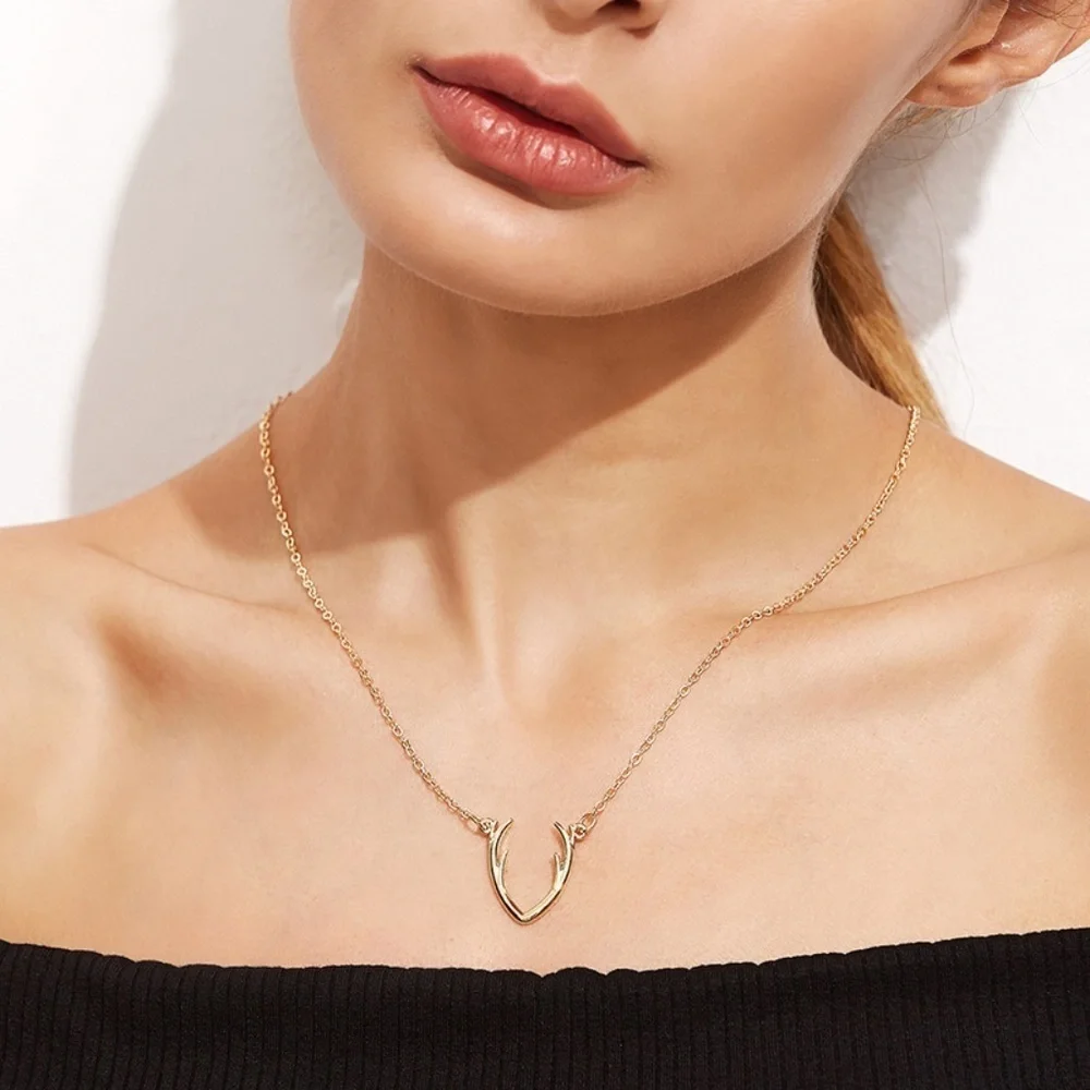 *MICAELA* Gold Simple Antler Fashion Necklace